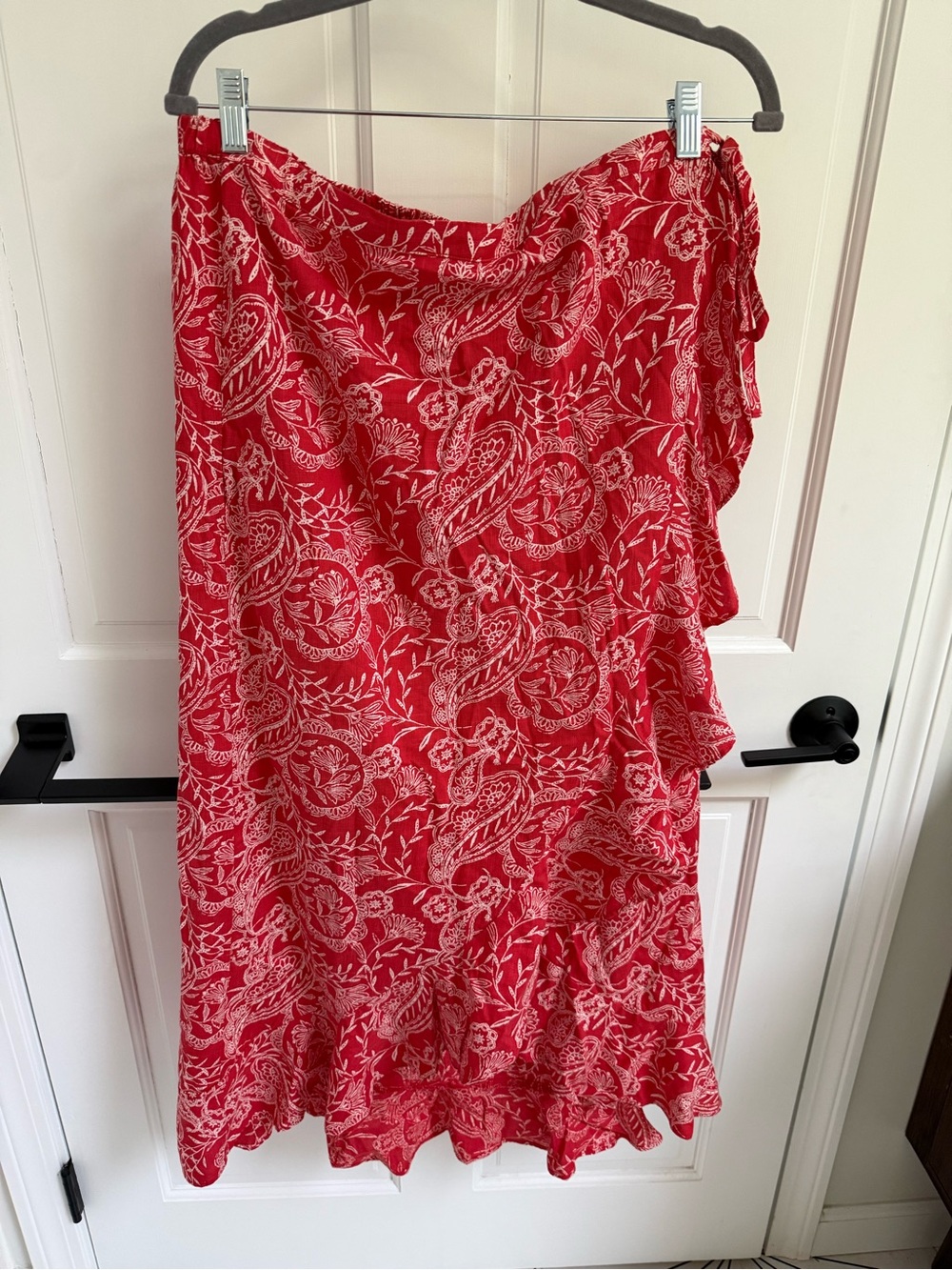 Universal Thread Red Floral Paisley Ruffle Skirt